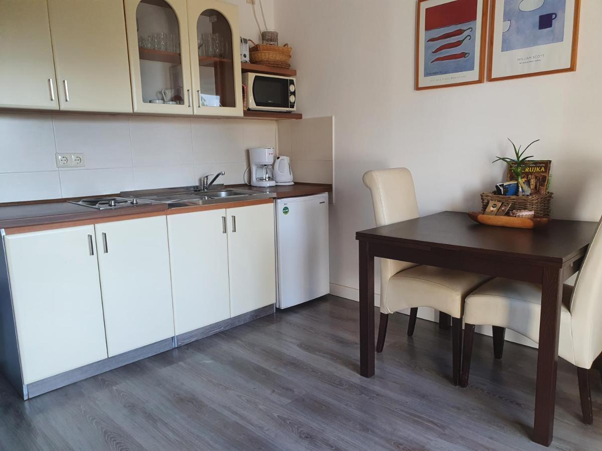 Villa Flora Malinska Room photo